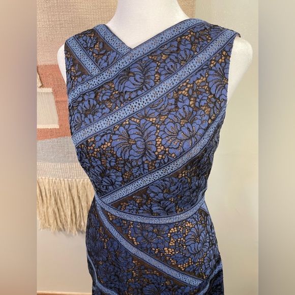 NWT BCBGMaxAzria Blue Lace Asymmetrical Cocktail Midi Dress 2 - Picture 4 of 10